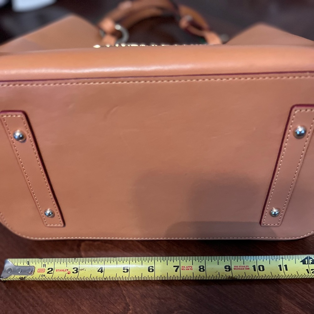 Handbag - Picture 2 of 3